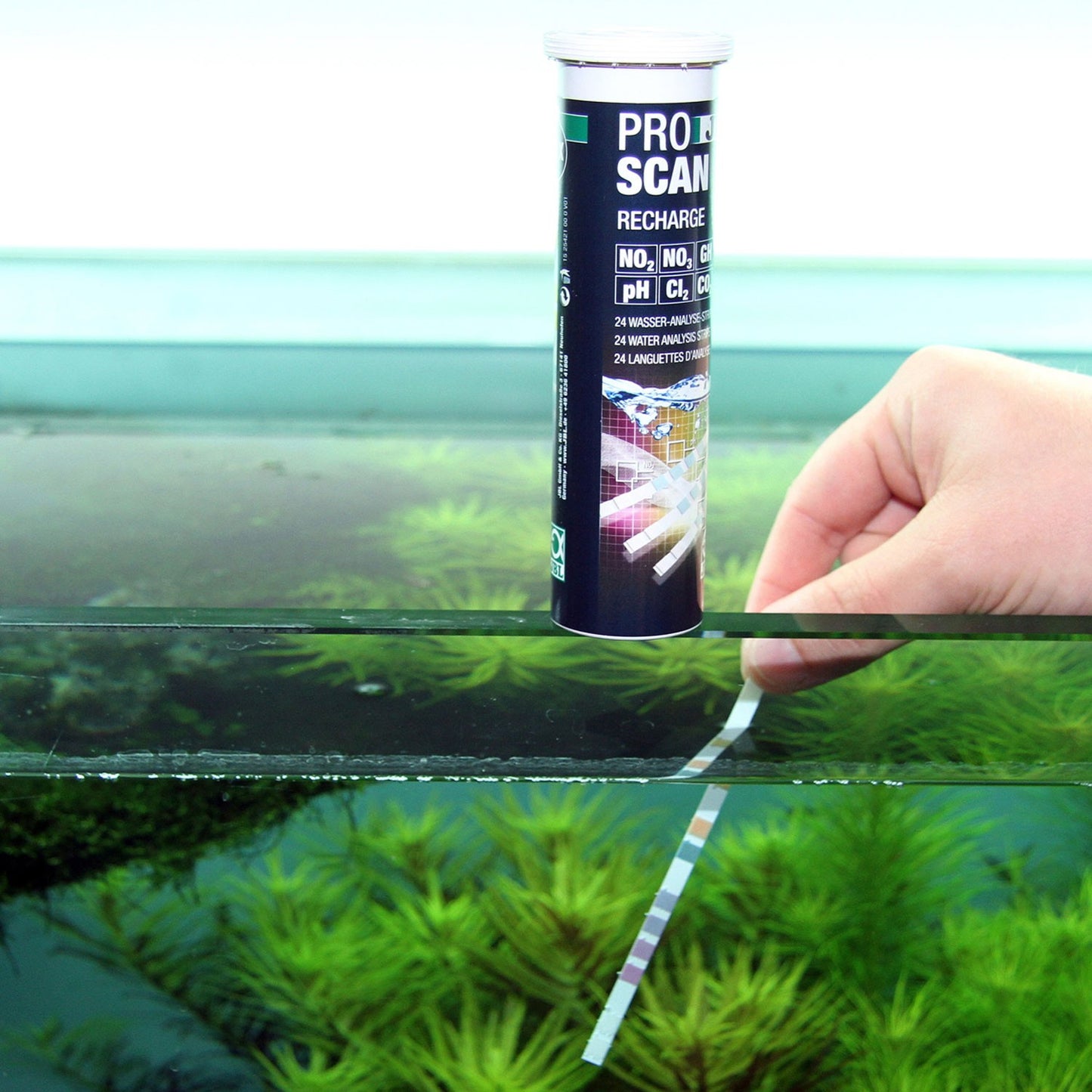 JBL Proscan Test Per L'Acqua Con Analisi Di Nuova Generazione Tramite App - 24 Striscette