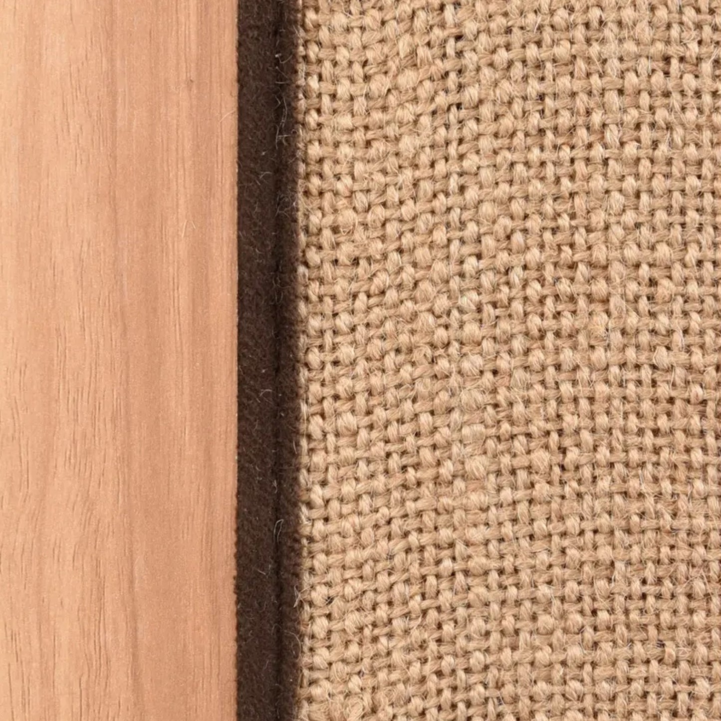 Flamingo Fino Mobile Tiragraffi In Legno A Forma Di TV Con Cuscini Rimovibili Per Gatti