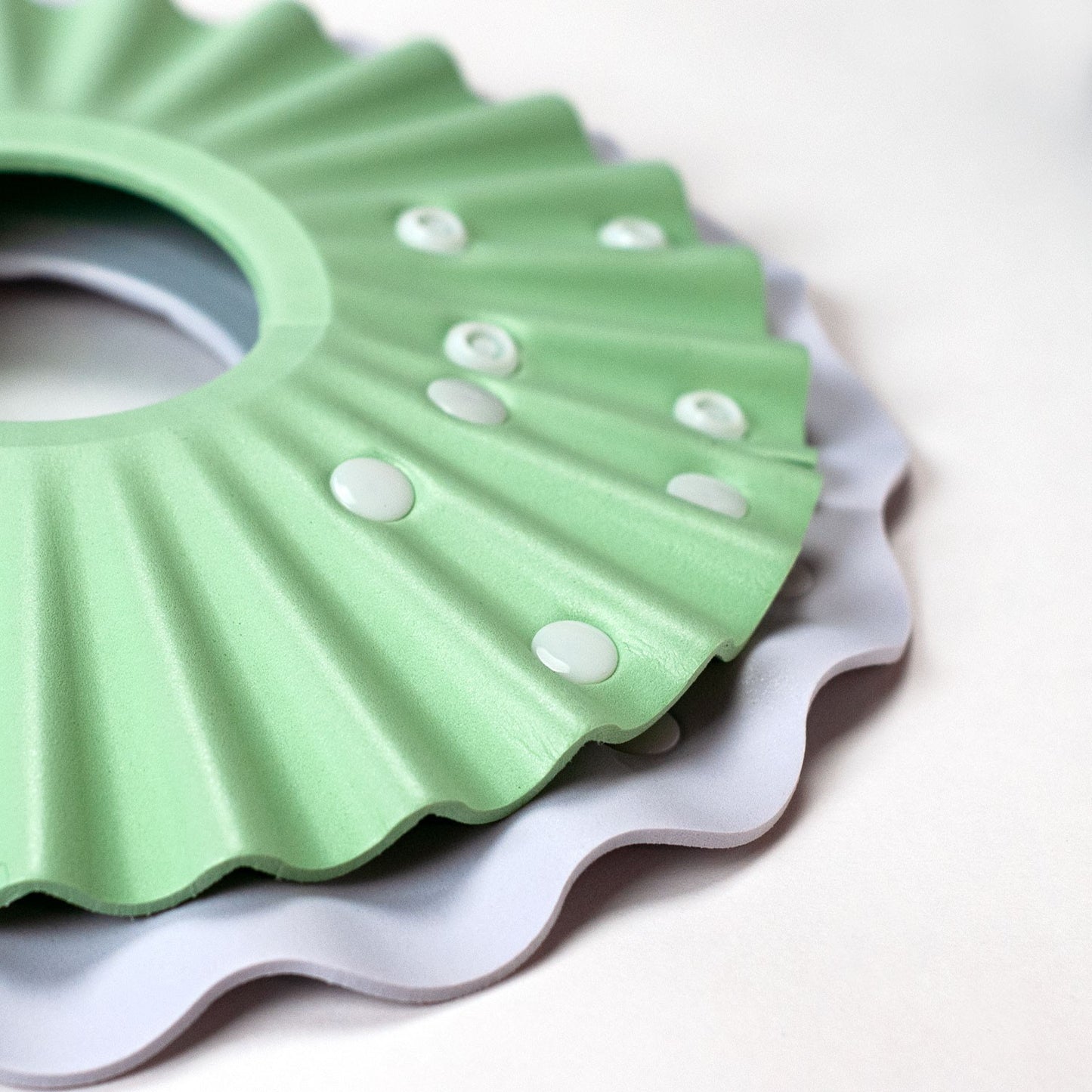 AqpetFriends Daisy Green Collare Elisabettiano In Plastica Morbida Per Gatti con Design a Doppio Strato